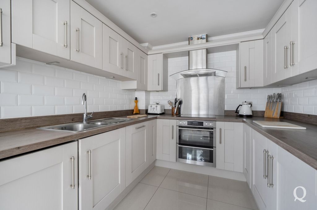 Property photo 3 of 24 c3142c58-94Ad-4A2...