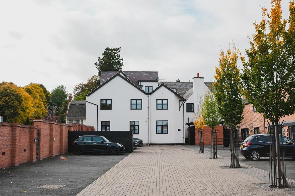 Property photo 1 of 26