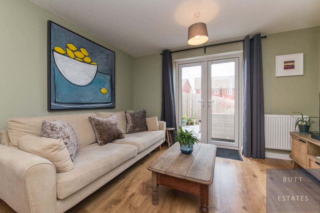 Property photo 2 of 10