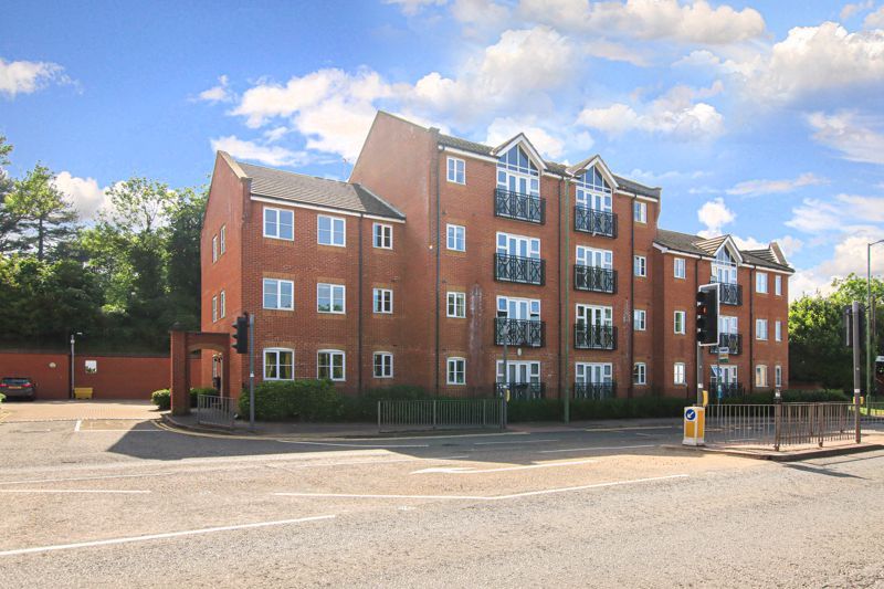 Property photo 1 of 6 Photo 6