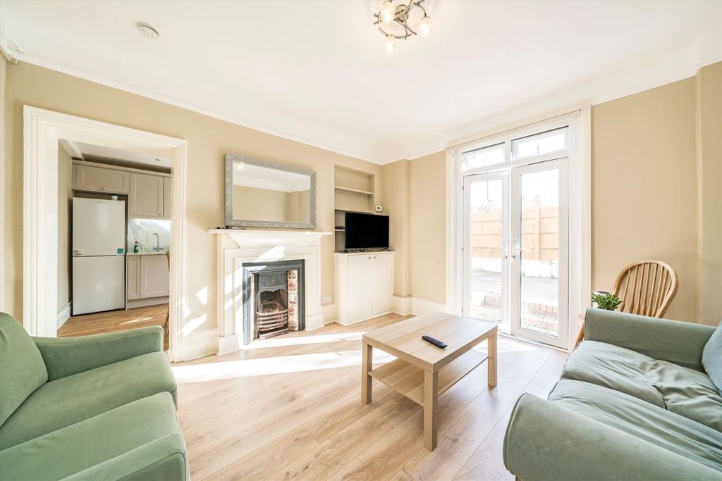 Property photo 1 of 7