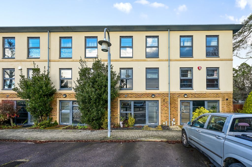 Property photo 1 of 15 Photo