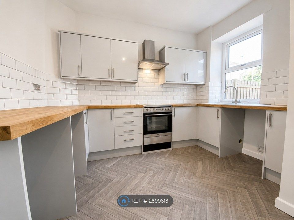 Property photo 2 of 14 Kitchen View 2