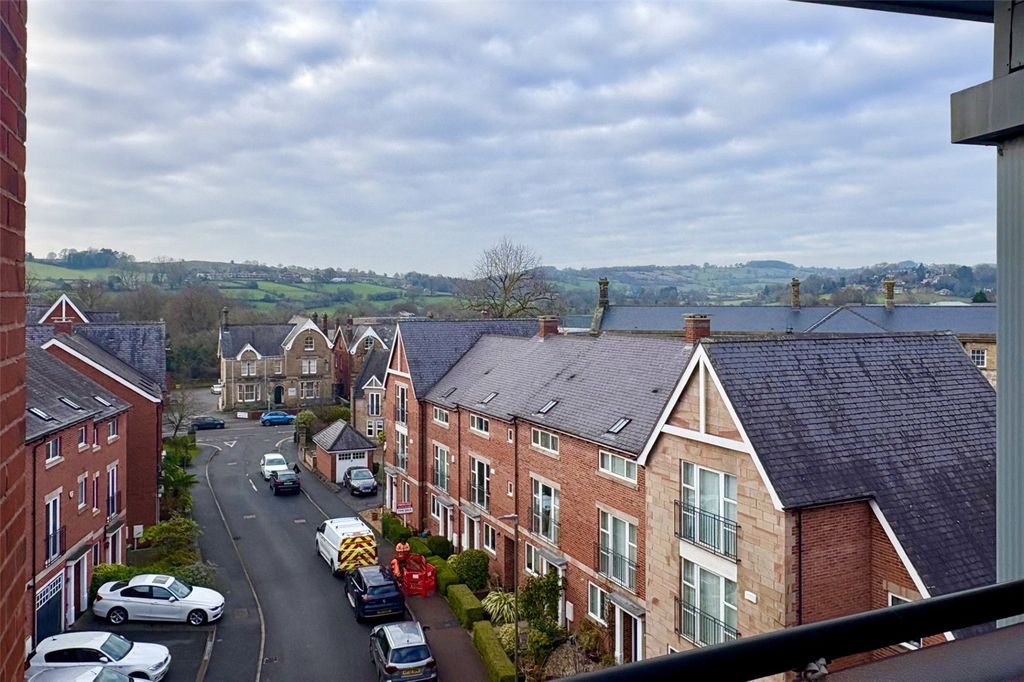 Property photo 2 of 18 Picture No. 22