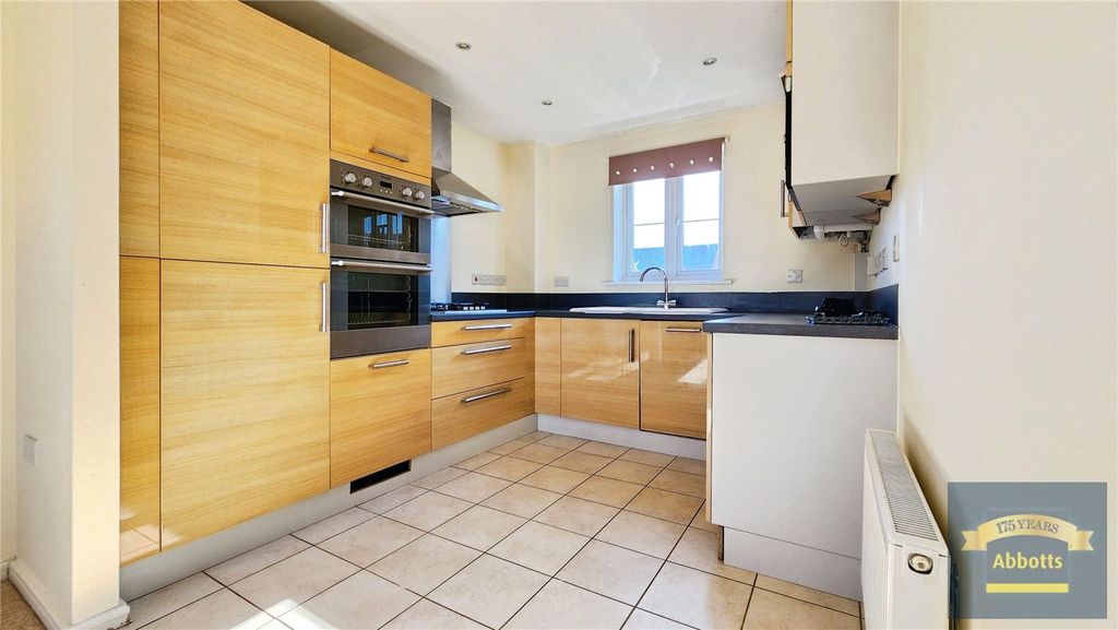 Property photo 2 of 16 Picture No. 10