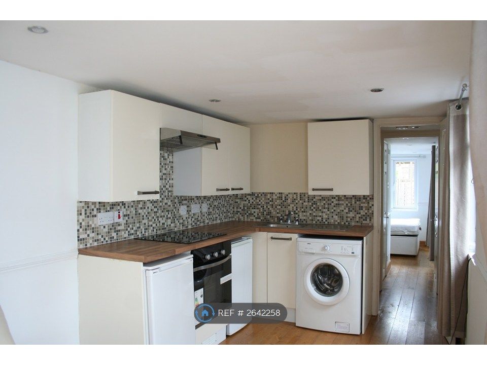 Property photo 1 of 5