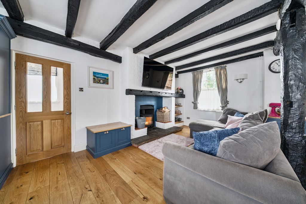 Property photo 2 of 19