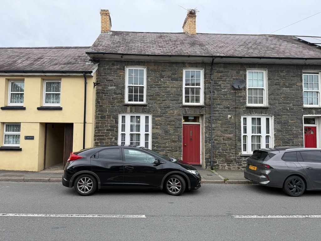 Property photo 1 of 30
