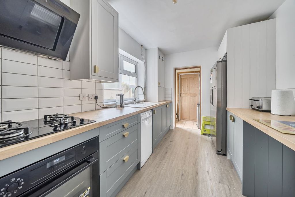 Property photo 3 of 14 13615172168E7c01B8Af90