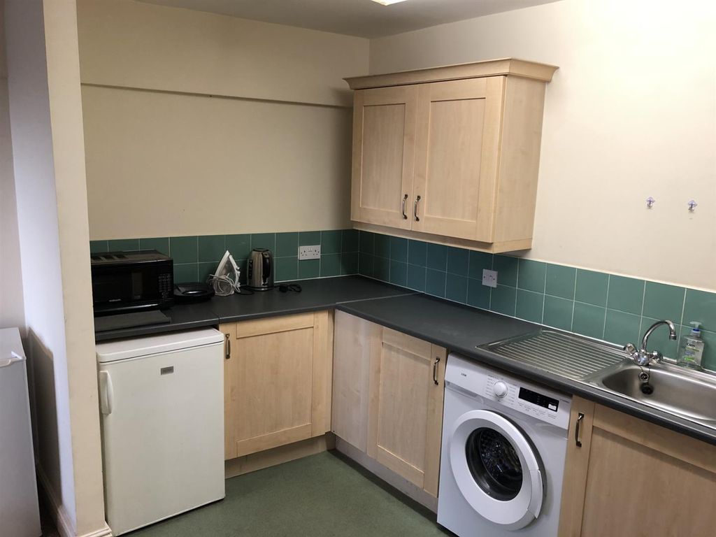 Property photo 2 of 7 Thumbnail_Img_2430.Jpg