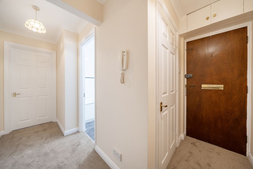 Property photo 2 of 10 1469933-1-6A1d554...
