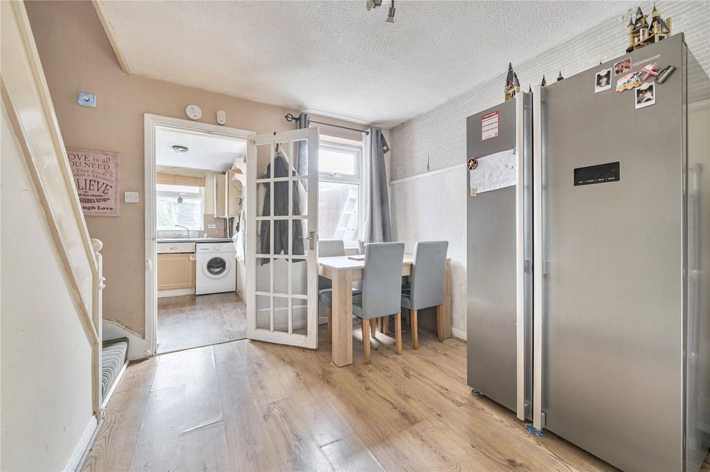Property photo 3 of 10 Picture No. 04