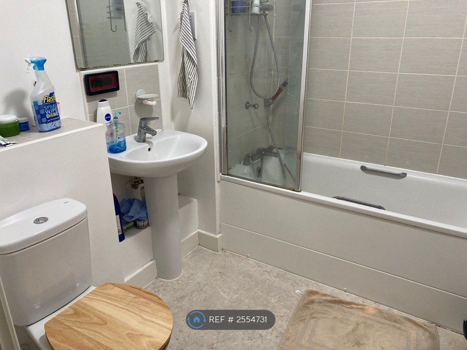 Property photo 3 of 6