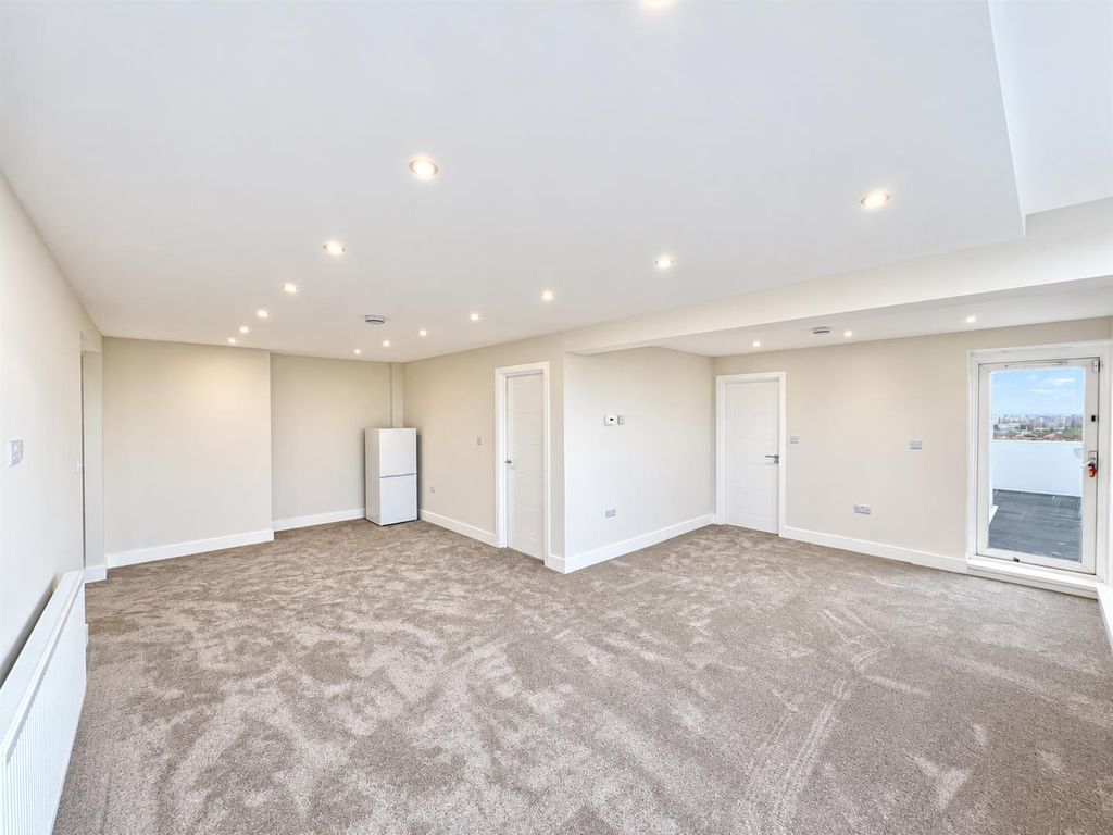 Property photo 2 of 12 Reception Room