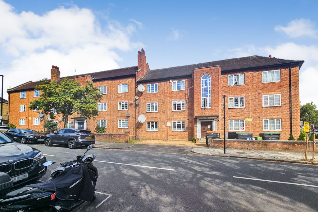 Property photo 1 of 7 1 To 15 Springfield Court, Lynton Road And 1 To 6 Fells Haugh, Horn Lane, Acton, London, W3 9Ea