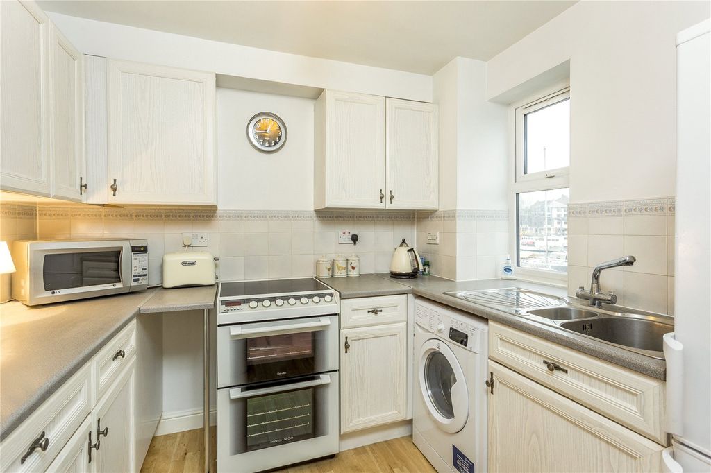 Property photo 2 of 5