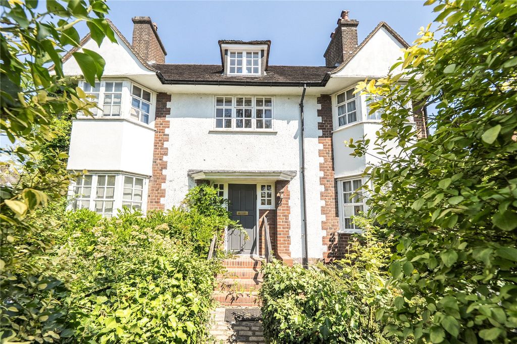 Property photo 1 of 16 Picture No. 02