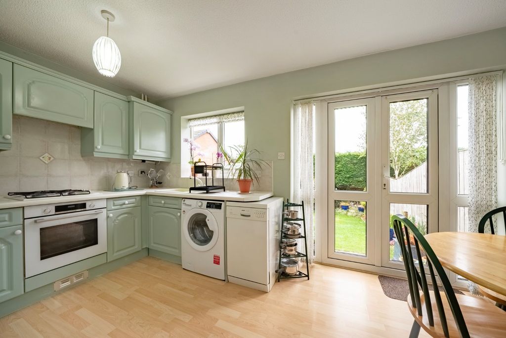 Property photo 3 of 12 Picture No. 10