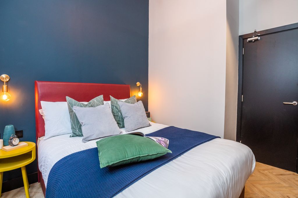 Property photo 1 of 5