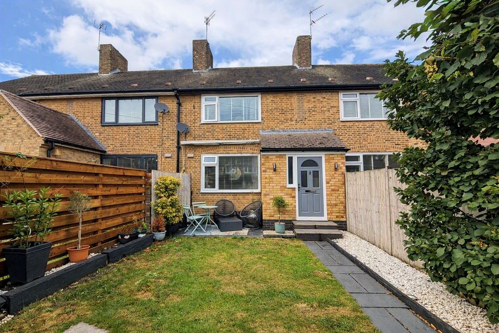 Property photo 1 of 12