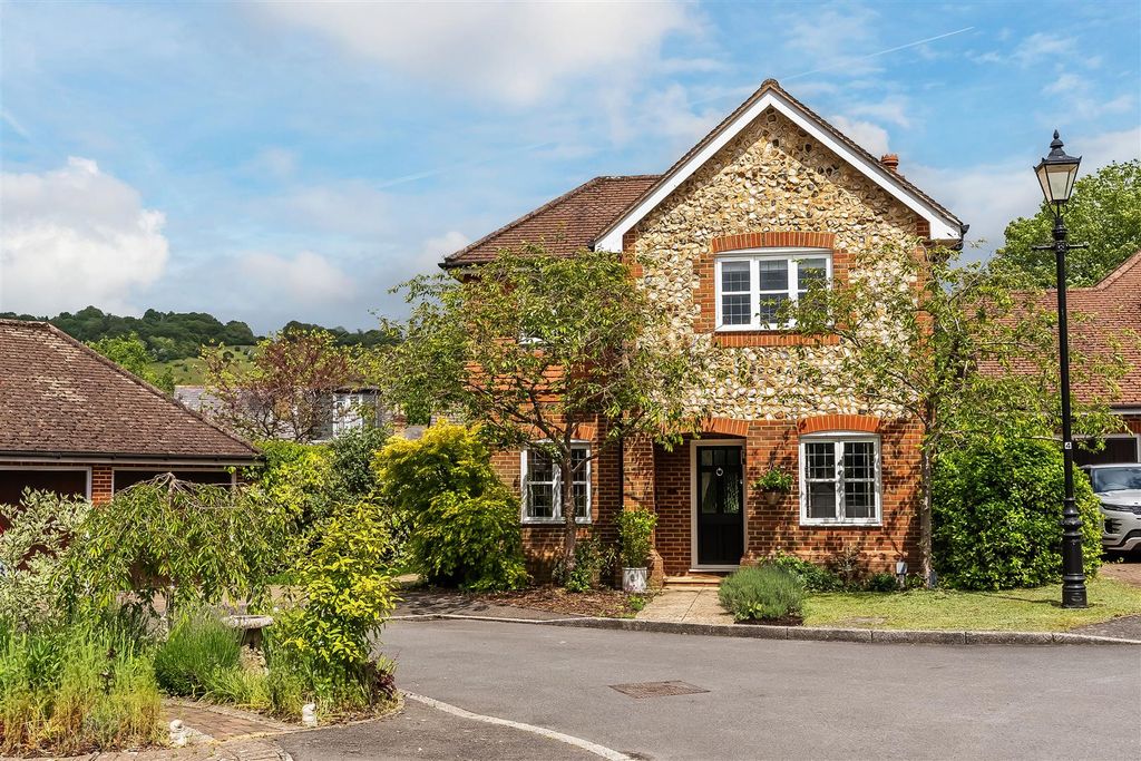 Property photo 1 of 21 9-Redcote-Place-10.Jpg