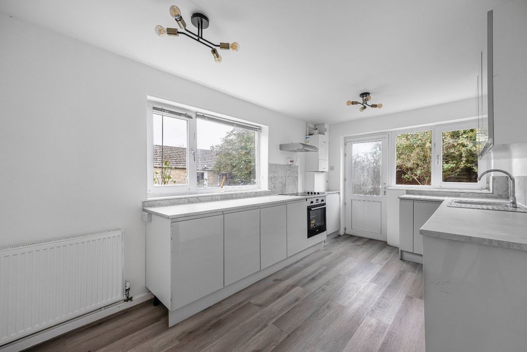 Property photo 1 of 15 Kitchen