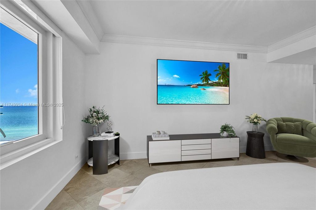 Property photo 3 of 13 <Alttext/>