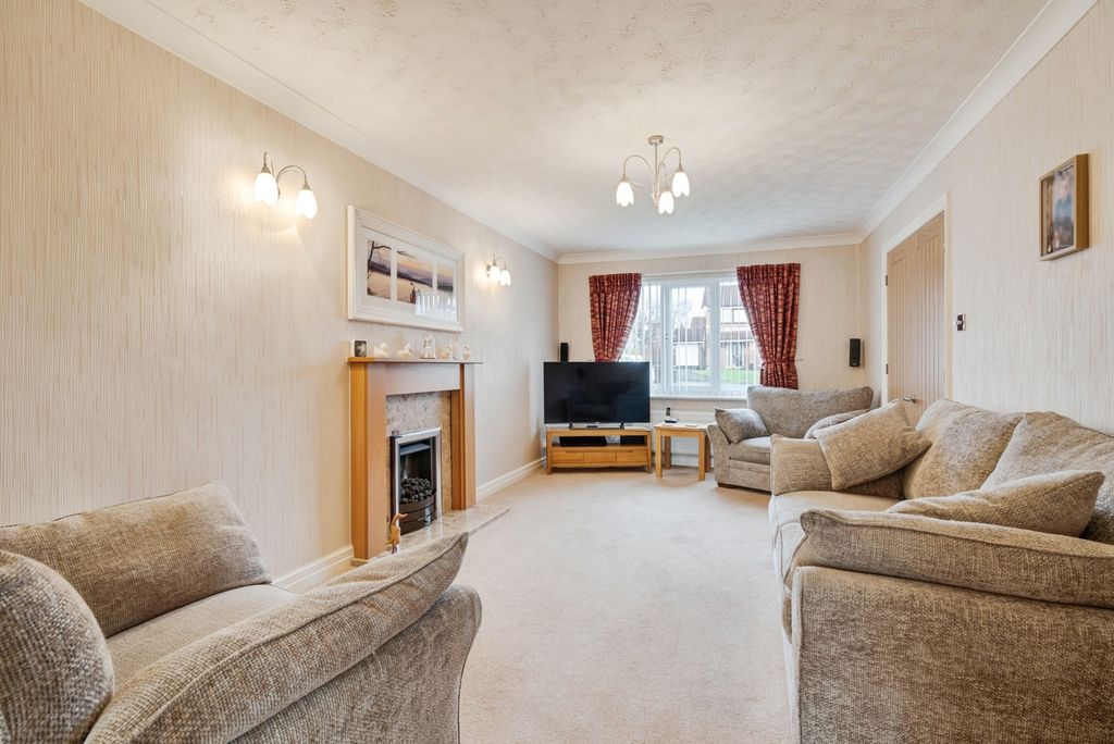 Property photo 2 of 20 Pbox-Img.Jpg