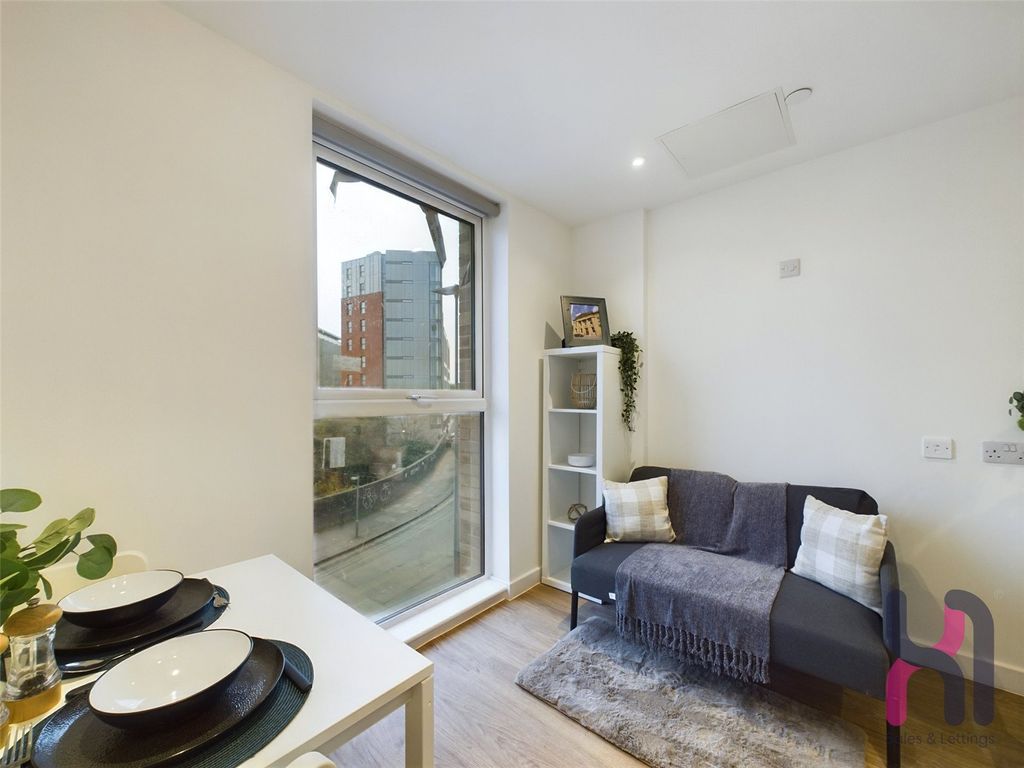 Property photo 1 of 13 Picture No. 05