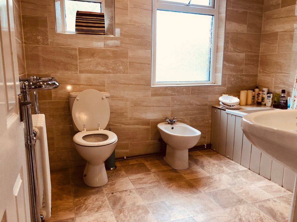 Property photo 1 of 36