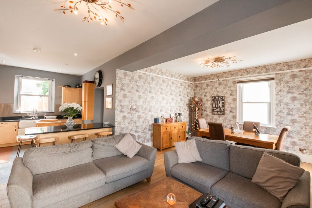 Additional image 11 of 4 bed semi-detached house for saleLes Gravees, St. Peter Port, Guernsey GY1