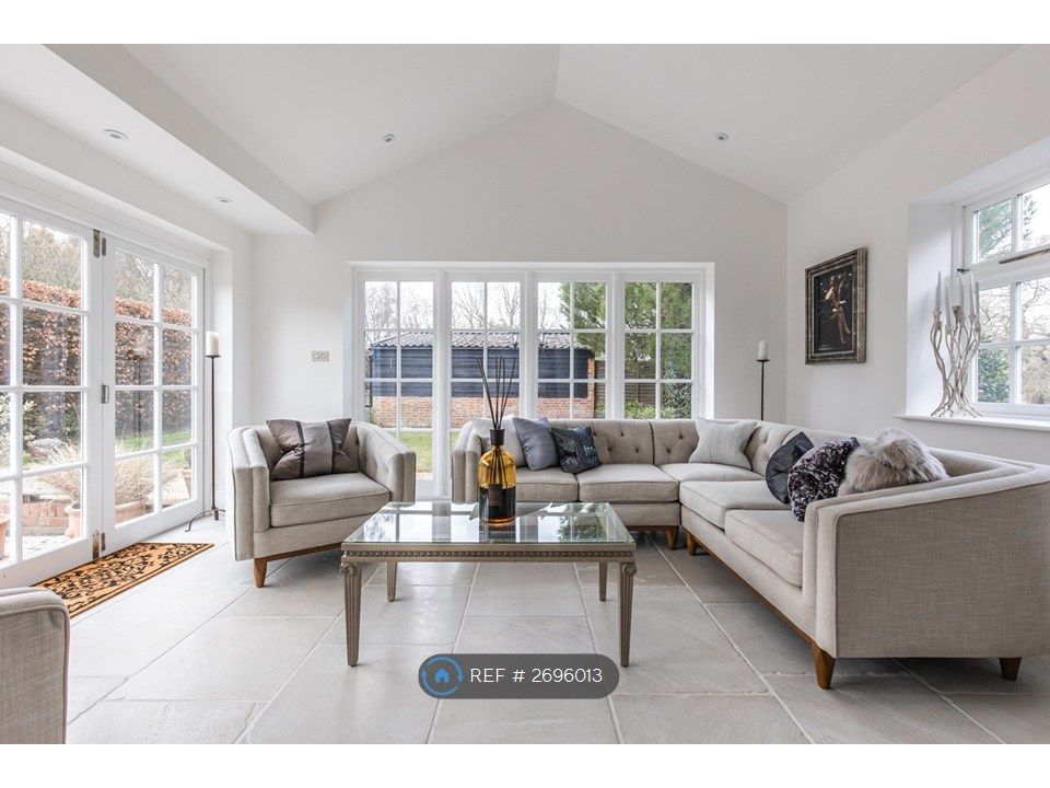 Property photo 2 of 29 Sitting Room/ Conservatory