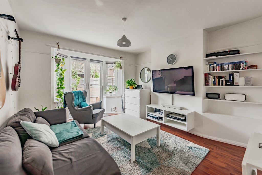 Property photo 2 of 12