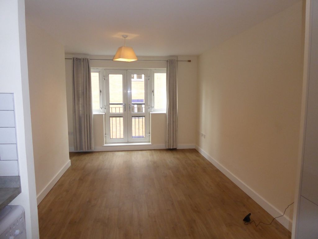 Property photo 2 of 9 4482101