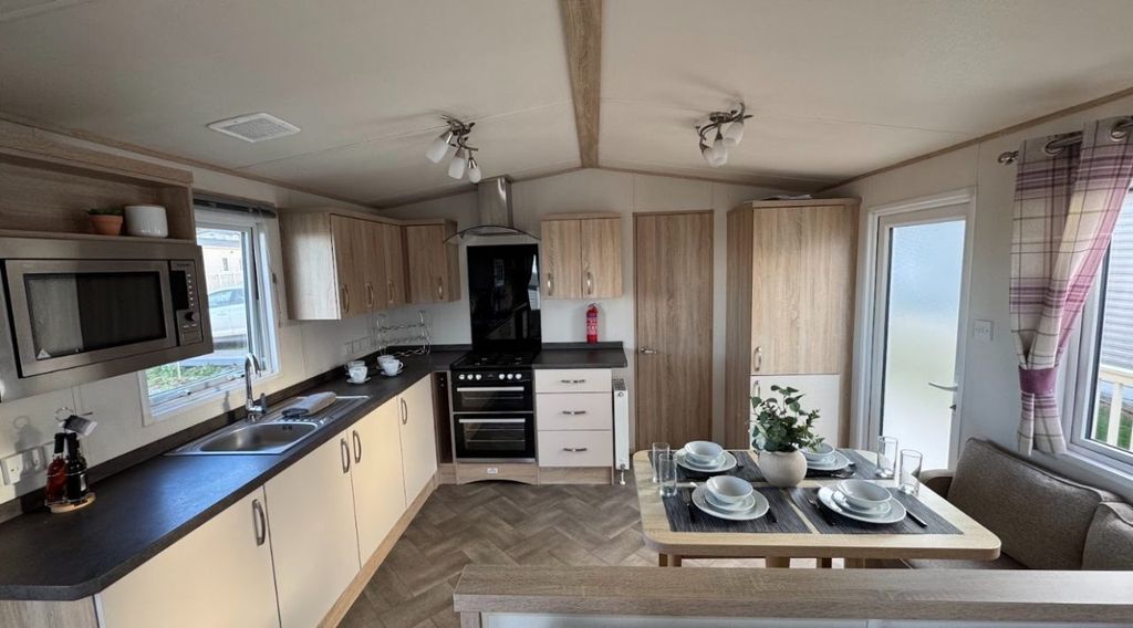 Property photo 3 of 17 G4 Abi Blenheim 2017 Kd6