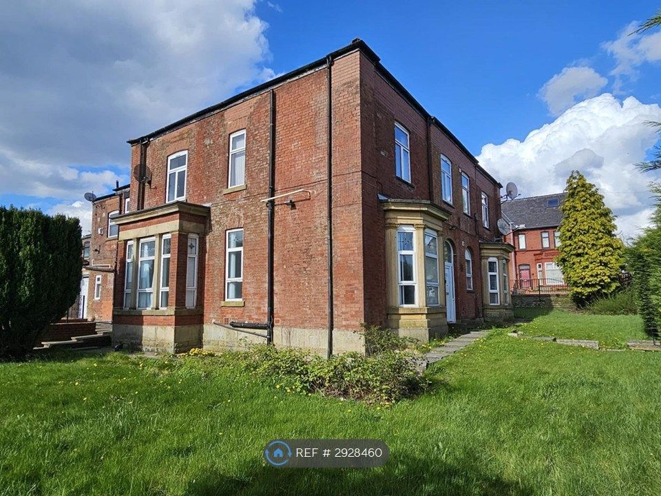 Property photo 3 of 35