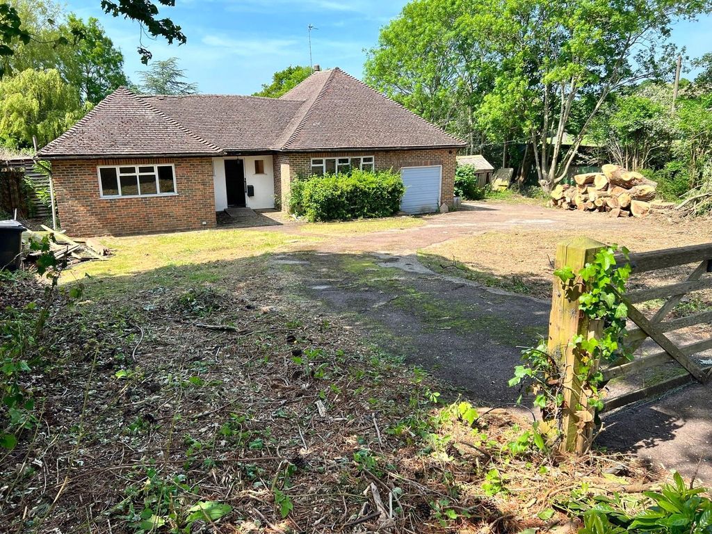 Property photo 2 of 7 Picture No. 11