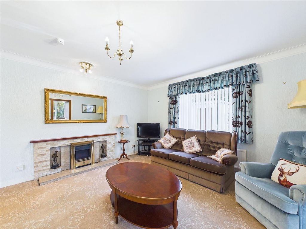 Property photo 3 of 21 Sitting Room & Dining Area