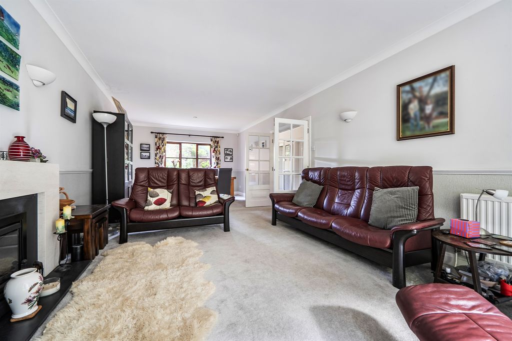 Property photo 3 of 22