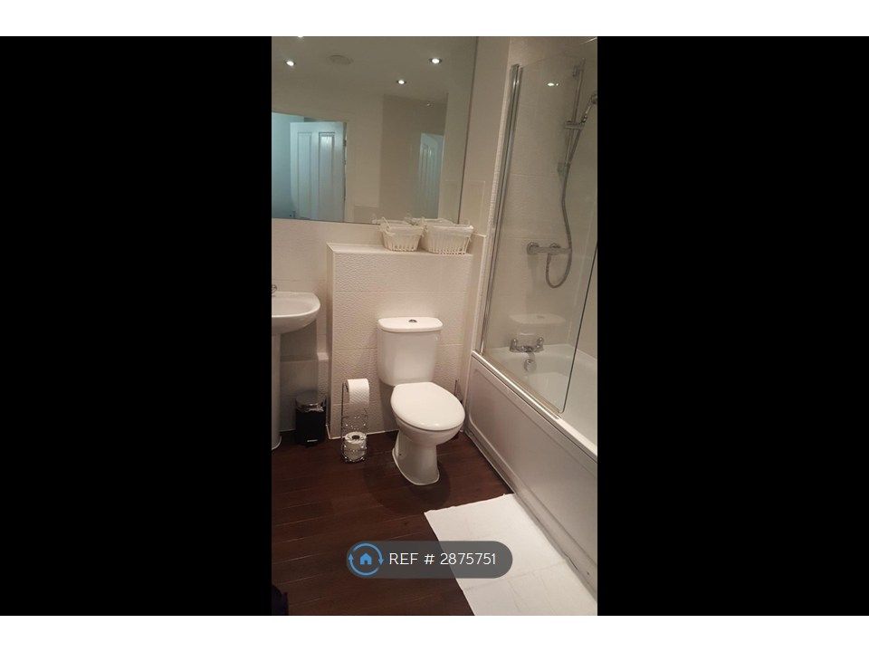 Property photo 2 of 9 Main Bathroom