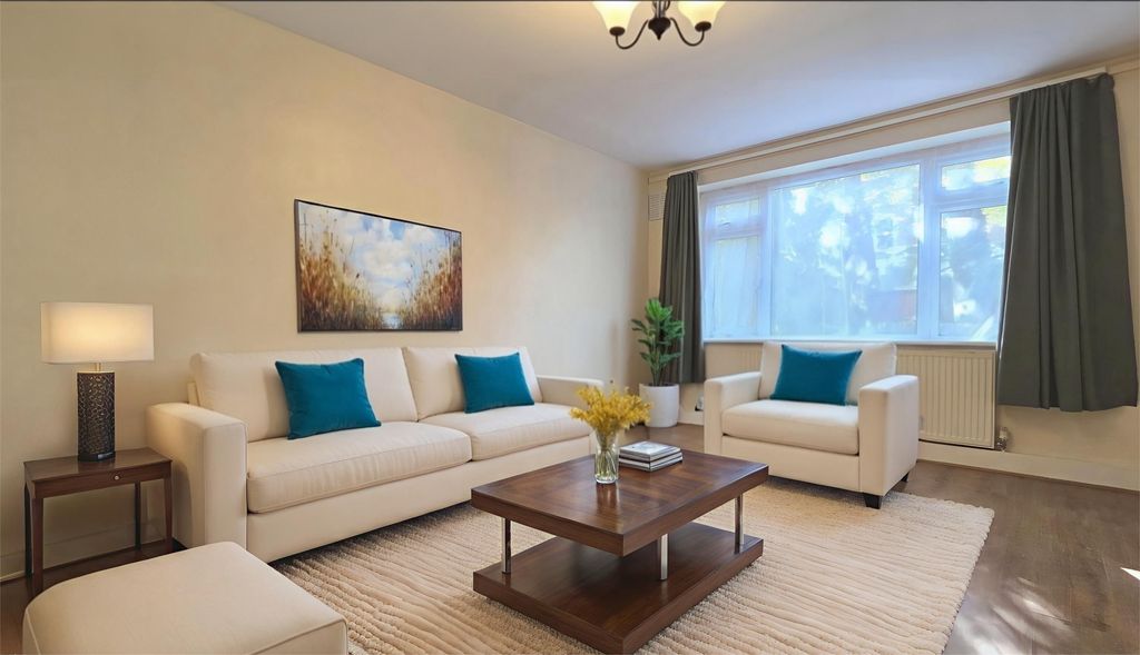 Property photo 1 of 14 Photo 16