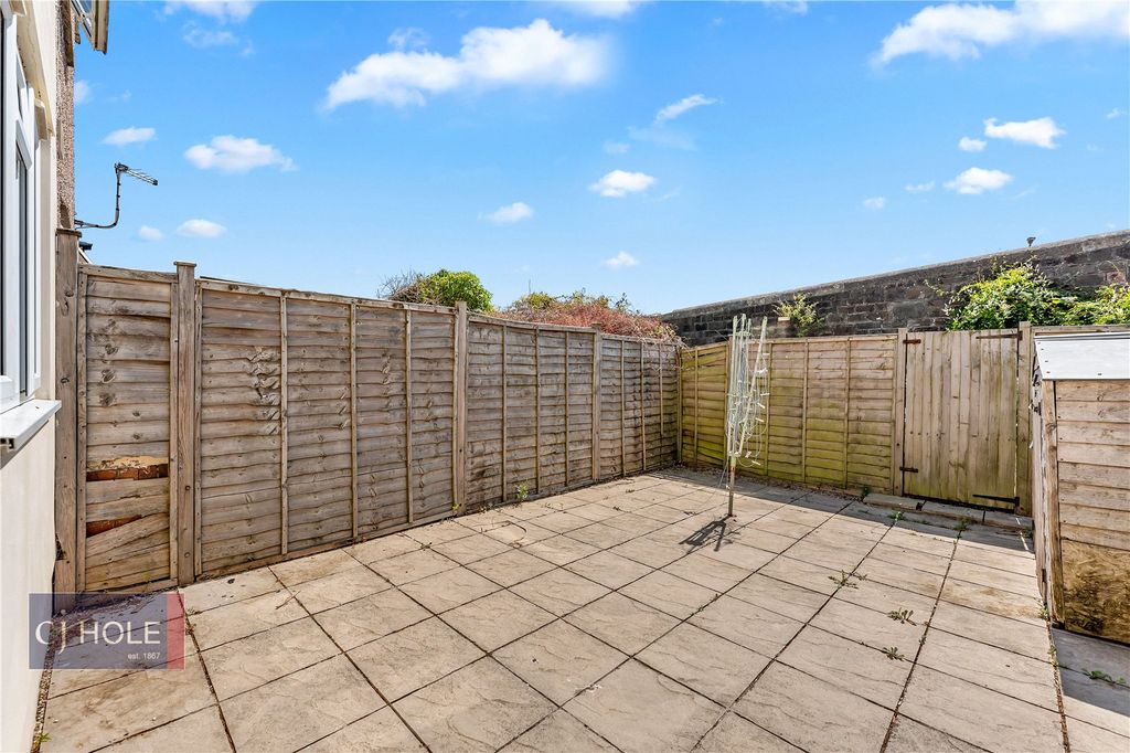 6 bed shared accommodation to rentDouglas Road, Horfield, Bristol, Bristol, City Of BS7 photo 4