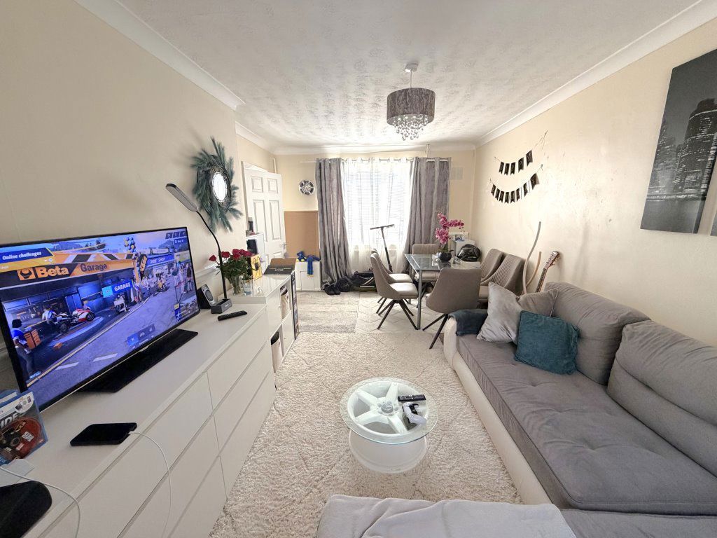 Property photo 3 of 14