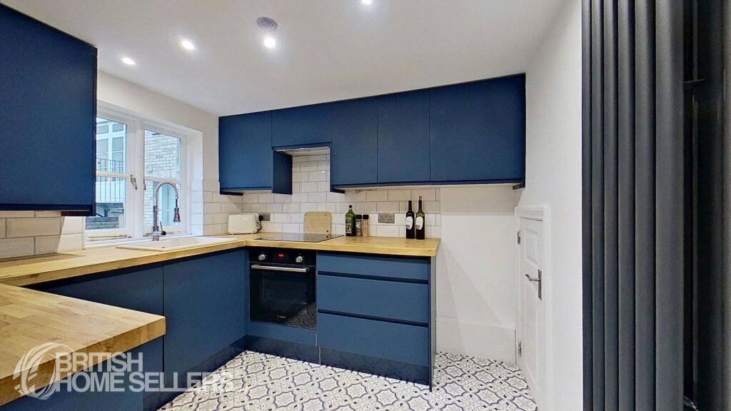 Property photo 2 of 21 Picture No. 11