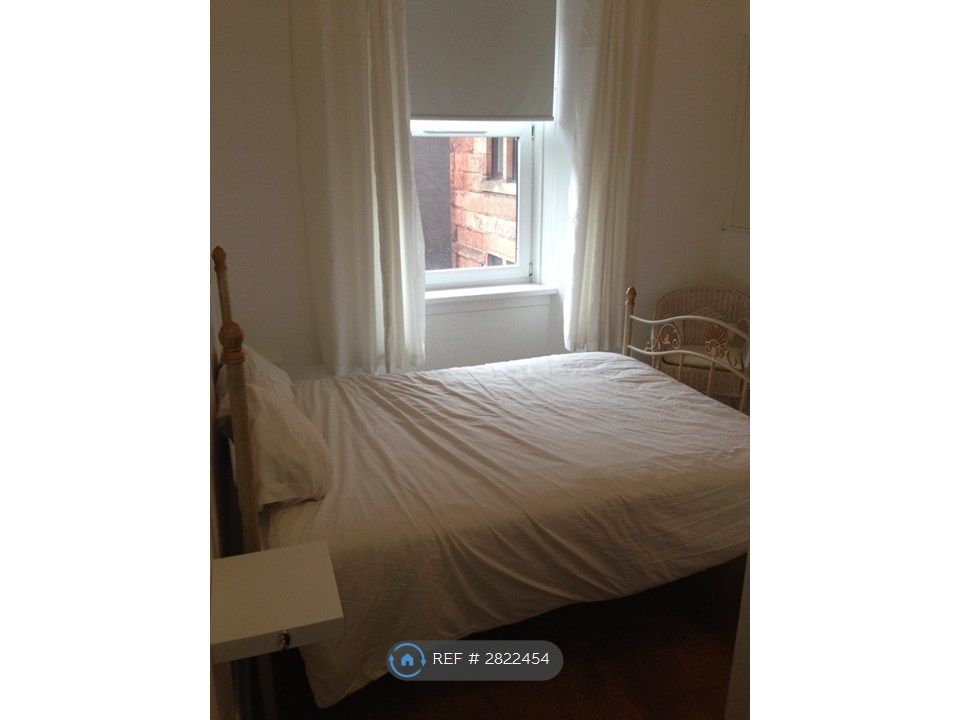 Property photo 2 of 5 Bedroom