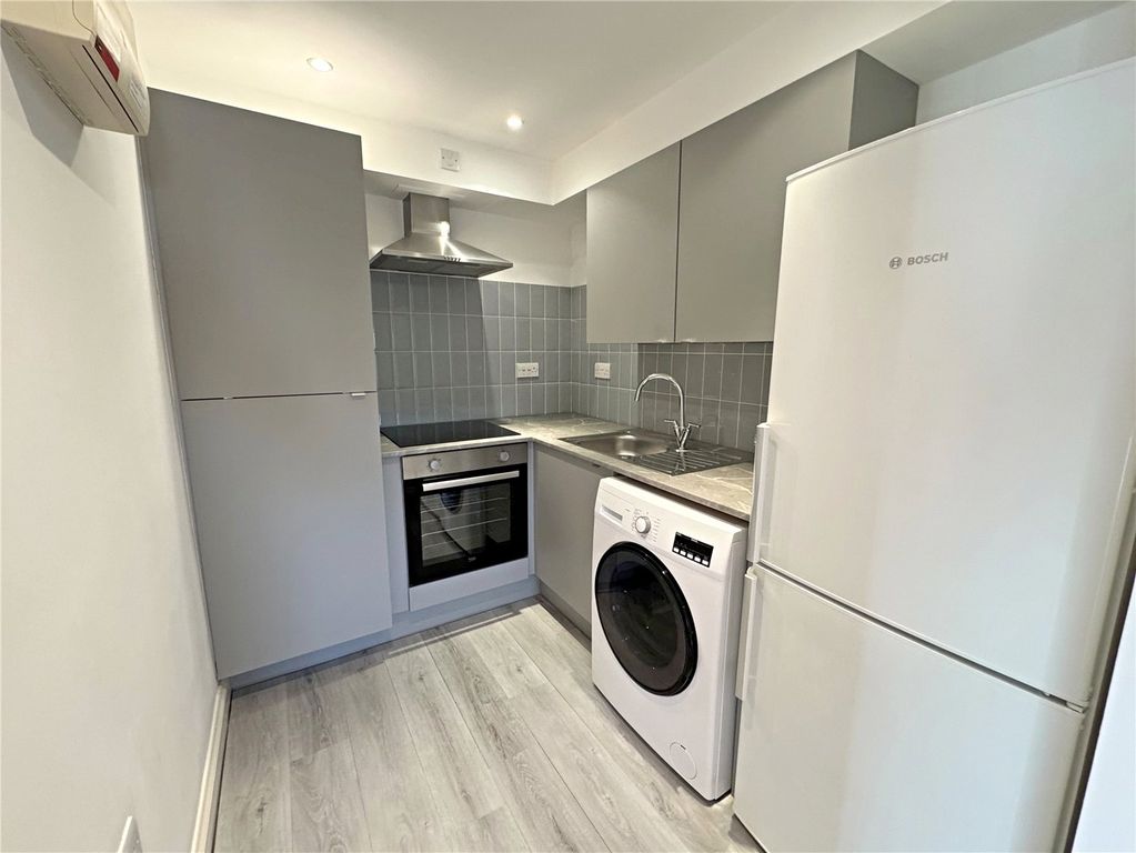 Property photo 2 of 9 Picture No. 06
