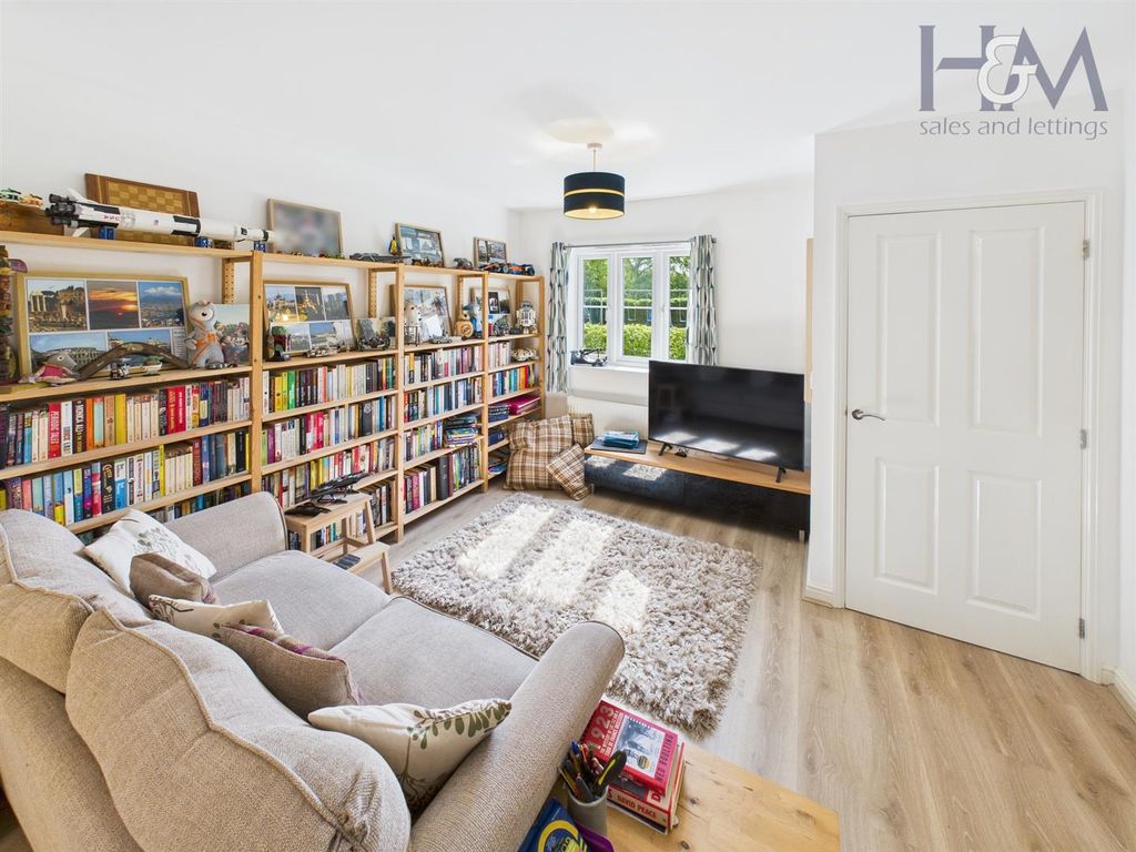 Property photo 3 of 7 Cam02804G0-Pr0292-Still006.Jpg