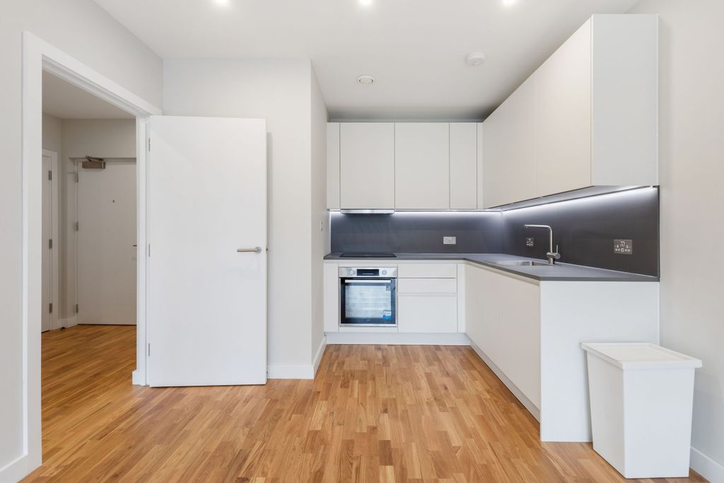 Property photo 1 of 13 Kitchen