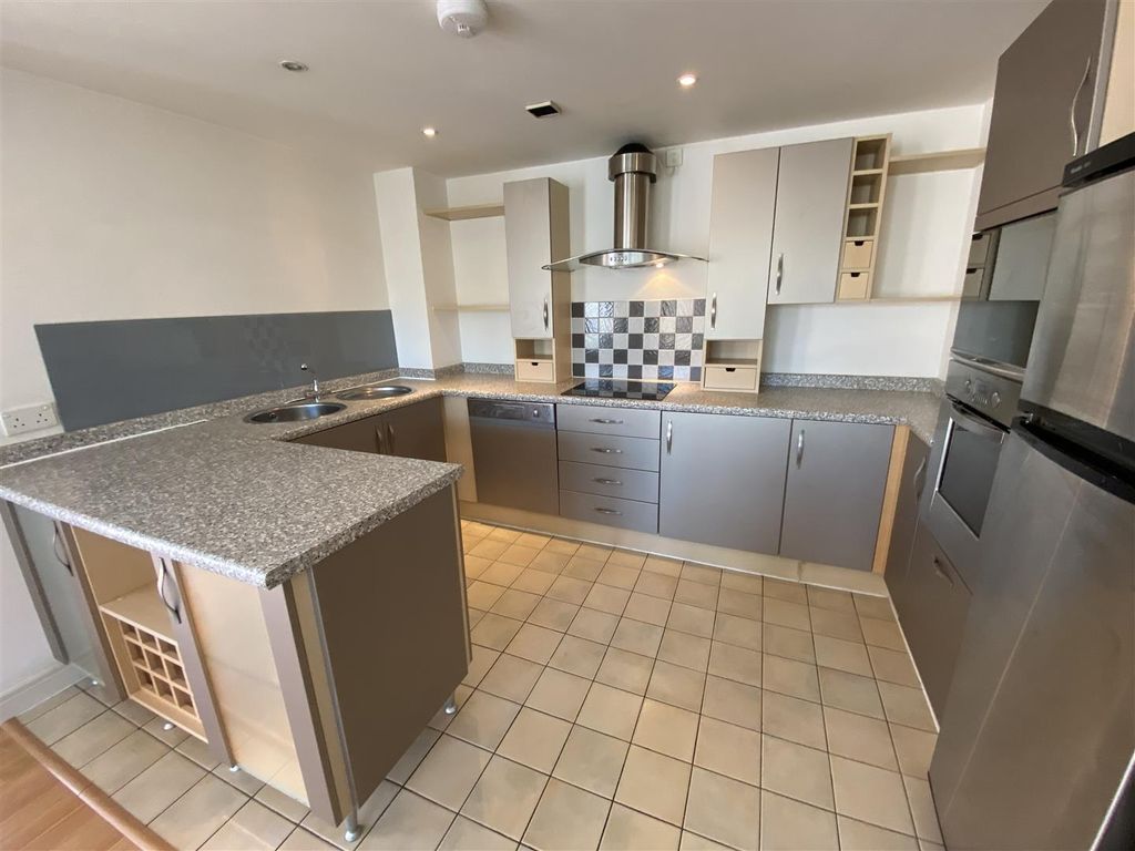 Property photo 2 of 15
