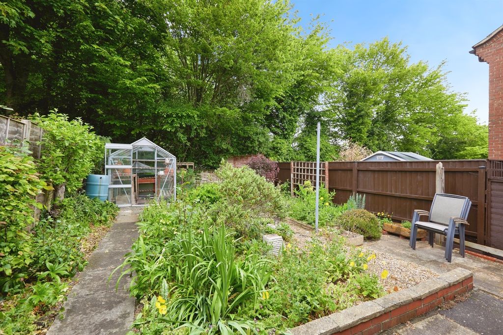 Property photo 3 of 17